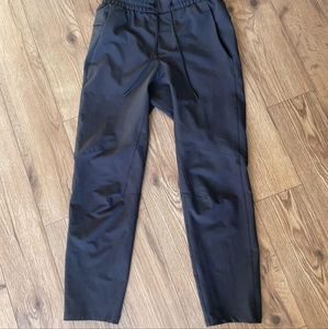 Lululemon License to Train Jogger, XS, Black, 27"